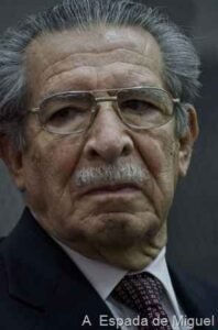 Ditadores, assassinos, fantoches dos EUA, usados em golpes pelo mundo 24 guatemala-efran-rios-montt