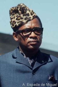 Ditadores, assassinos, fantoches dos EUA, usados em golpes pelo mundo 23 zaire-mobutu-sese-seko