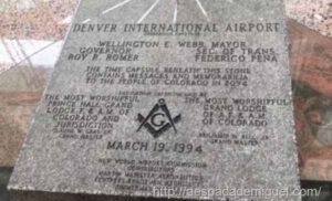 O aeroporto de Denver e seu abrigo (Bunker) para a elite no Apocalipse 4 placa-macon-marmore